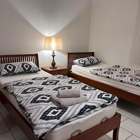Apartment Zentral Aber Ruhig - 5 Im Selben Haus In Elberfeld *